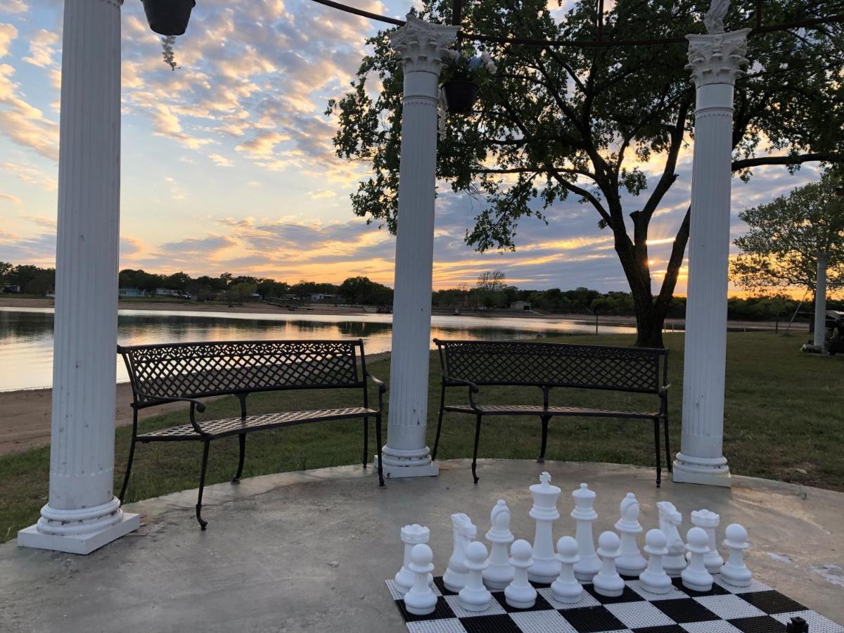 Bluffton Oasis Lake Buchanan מראה חיצוני תמונה