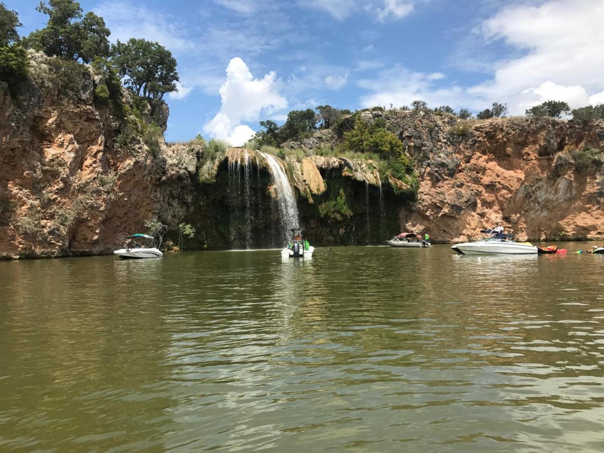 Bluffton Oasis Lake Buchanan מראה חיצוני תמונה